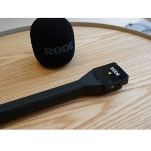 INTERVIEW GO Soporte de Mano para Micrófonos Wireless Go - RODE.